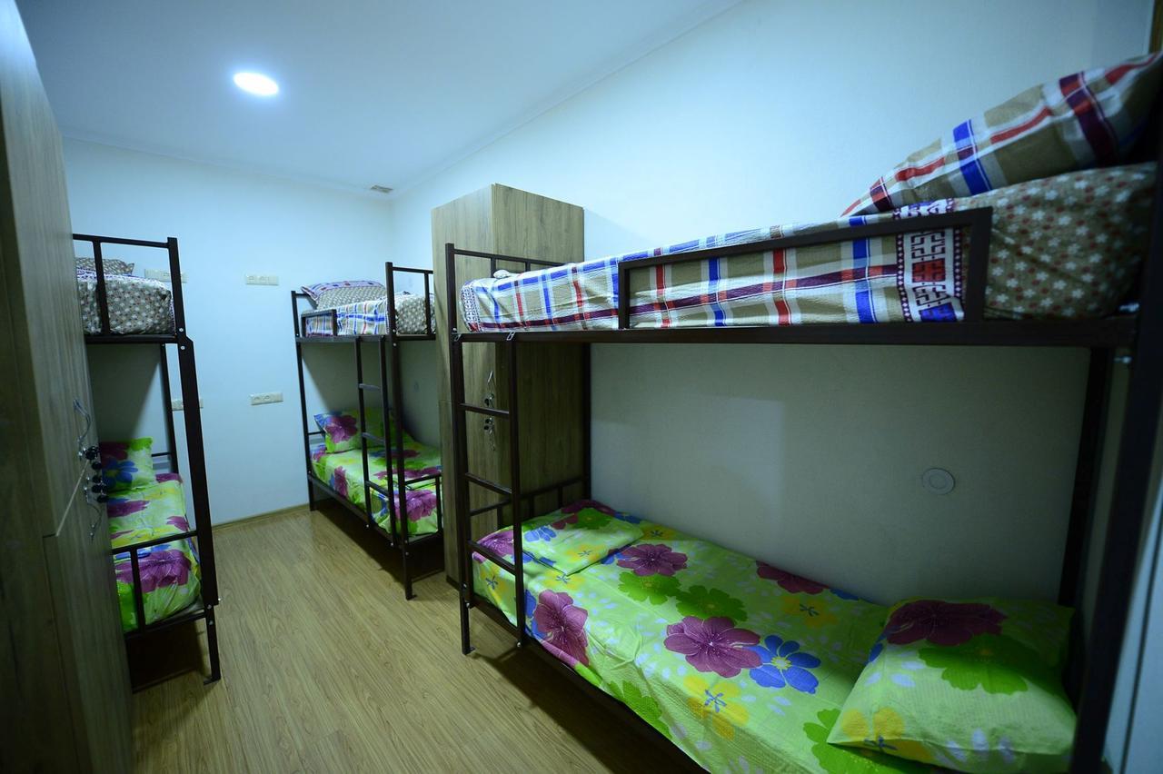 Hostel 17 Only For Men Tbilisi Zewnętrze zdjęcie